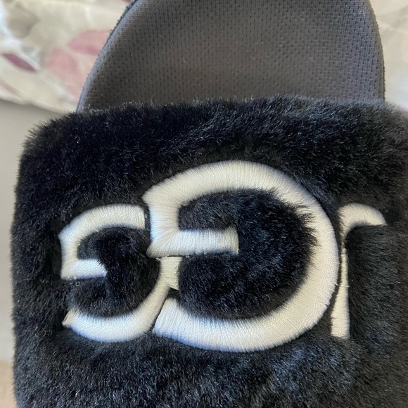 Ugg Laton Fur Slide - Picture 4 of 4